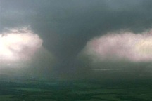 Mỹ: Lốc xoáy cực mạnh san phẳng khu dân cư, 91 người chết