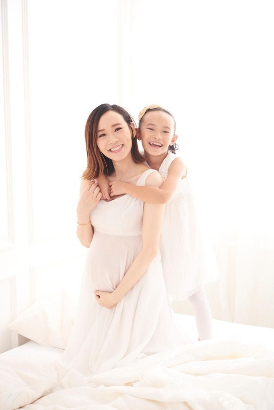 Hoa hậu Dương Tư Kỳ xinh đẹp, trẻ trung khi mang bầu ở tuổi 42 - 7 Hoa hậu Dương Tư Kỳ xinh đẹp, trẻ trung khi mang bầu ở tuổi 42 - 7