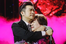 Quang Hà: "Lần nào hát về mẹ tôi cũng rơi nước mắt"