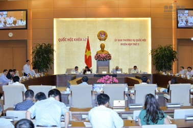 Thứ trưởng các Bộ “đấu” lý khi trình luật