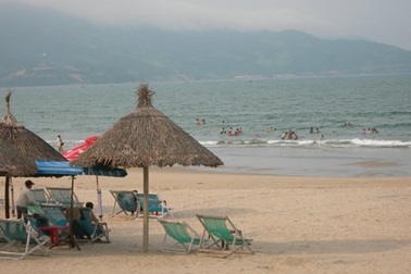 Đột quỵ trên biển vì đi tắm sớm