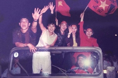 Ăn mừng chiến thắng, Phương Thanh... từng bị công an bắt