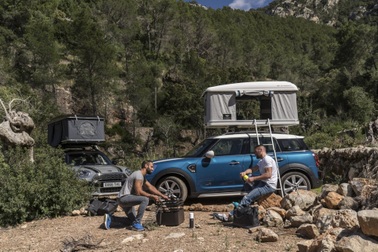 Dựng lều trên nóc xe - Tại sao không?