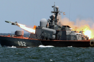 Nga triển khai 100 tàu chiến trên toàn thế giới