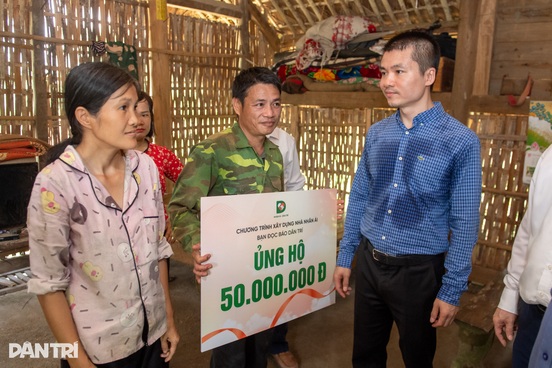 Hoạt động Nhân ái và khái niệm “cần câu”, “con cá”