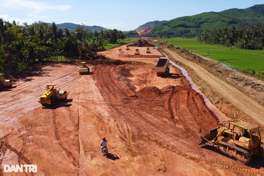 Bình Định giải ngân hơn 4.700 tỷ đồng giải phóng mặt bằng cao tốc Bắc - Nam