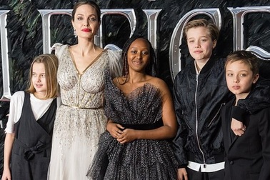 Brad Pitt tổ chức tiệc sinh nhật cho con gái Shiloh