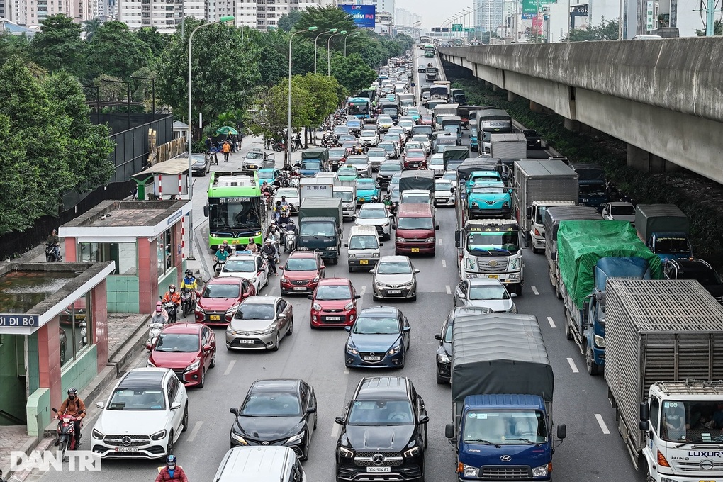 Nghiên cứu xây dựng làn, tuyến đường riêng cho từng loại phương tiện - 1 Nghiên cứu xây dựng làn, tuyến đường riêng cho từng loại phương tiện - 1