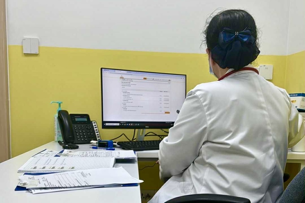 Nhiều cư dân tại chung cư ở TPHCM nhập viện sau khi ăn bánh mì - 1 Nhiều cư dân tại chung cư ở TPHCM nhập viện sau khi ăn bánh mì - 1