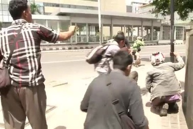 Màn đấu súng tại Jakarta sau hàng loạt vụ nổ