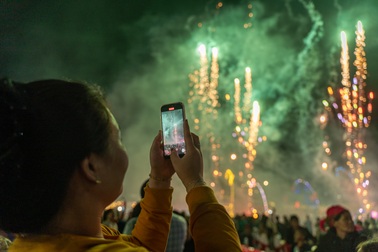 Sắc pháo ngập trời trên quê hương cách mạng