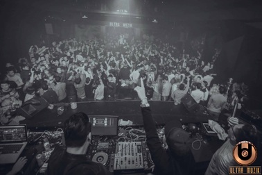 DJ đình đám thế giới khuấy động HN