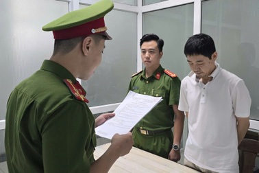 Giám đốc người Hàn Quốc tham ô tài sản công ty để trả nợ