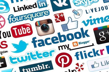 Hà Nội khuyên công dân không... lập nhóm nói xấu, “bóc phốt” nhau trên mạng