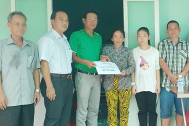 Cô gái lớp 7 nguy cơ "tắt" tiếng nói được bạn đọc giúp đỡ hơn 60 triệu đồng