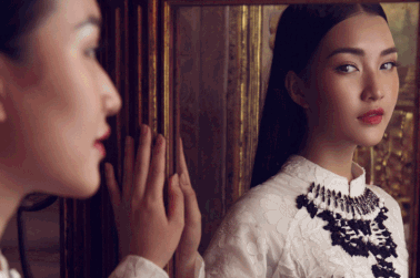 Đôi mắt hút hồn của nàng thơ xứ Huế