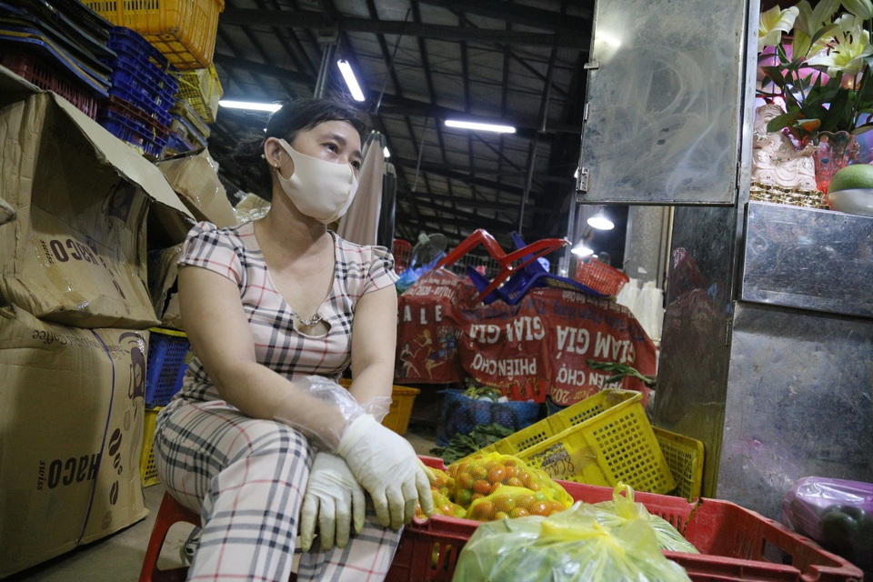 Thầy giáo chuyển nghề mua được nhà sau 11 năm thức đêm làm ...thợ mổ cá - 9 Thầy giáo chuyển nghề mua được nhà sau 11 năm thức đêm làm ...thợ mổ cá - 9
