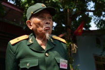 Cụ ông "trốn nhà" đi Điện Biên: Tôi chỉ mong thắp 1 nén hương cho đồng đội