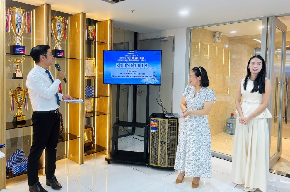 Kết quả lễ quay số kỳ 1 “Du lịch 5 châu cùng ngoại hối Eximbank - Mùa 3” - 1 Kết quả lễ quay số kỳ 1 “Du lịch 5 châu cùng ngoại hối Eximbank - Mùa 3” - 1