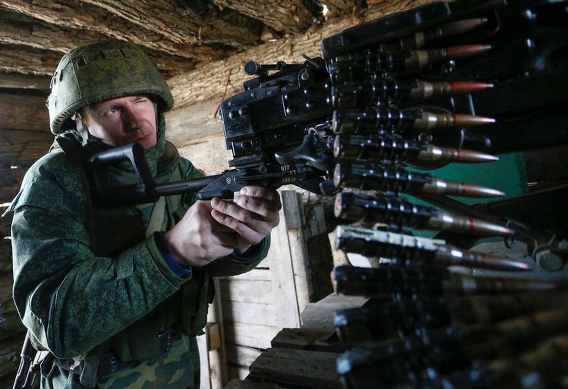 Hàng trăm vụ nổ súng xảy ra ở miền Đông Ukraine trong 24 giờ - 1 Hàng trăm vụ nổ súng xảy ra ở miền Đông Ukraine trong 24 giờ - 1