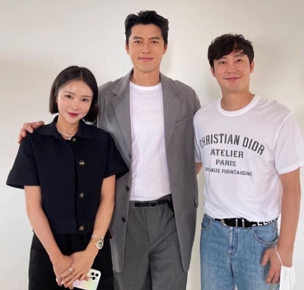 Dù đã kết hôn và sắp làm bố, tài tử Hyun Bin vẫn khiến fan mê mẩn - 1 Dù đã kết hôn và sắp làm bố, tài tử Hyun Bin vẫn khiến fan mê mẩn - 1