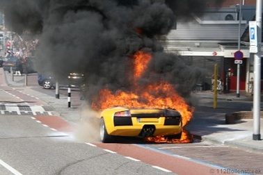 Cháy xe Lamborghini Murcielago ở Hà Lan