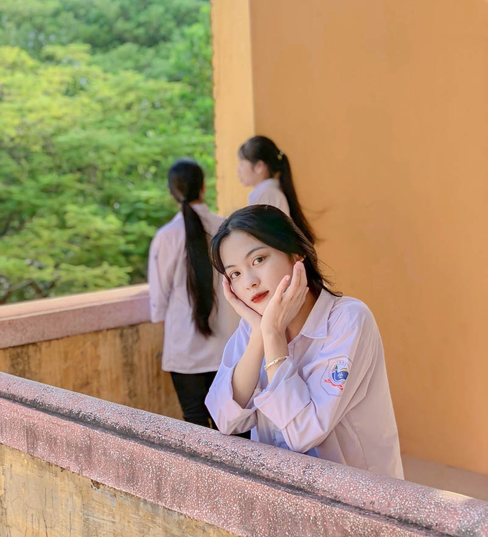 Nữ thần đồng phục mới nổi ở Bắc Giang - 4 Nữ thần đồng phục mới nổi ở Bắc Giang - 4