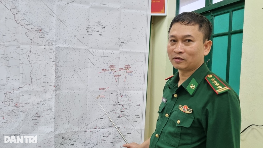 Vụ chìm tàu cá Quảng Nam: Chạy đua với thời gian vàng tìm kiếm 13 ngư dân - 2 Vụ chìm tàu cá Quảng Nam: Chạy đua với thời gian vàng tìm kiếm 13 ngư dân - 2