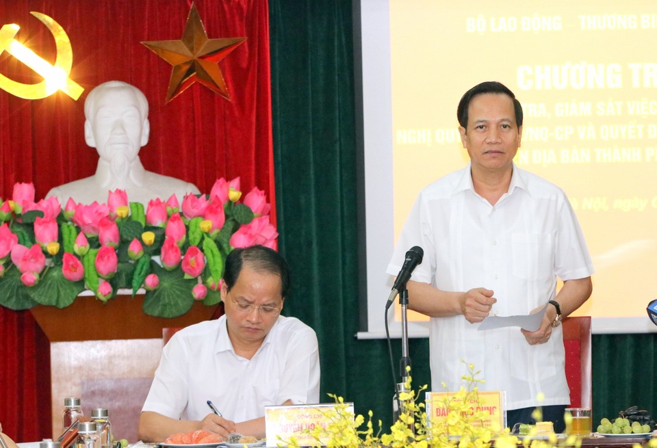 Bộ trưởng Lao động: “Miếng khi đói - sao để người lao động chờ lâu được?” - 4 Bộ trưởng Lao động: “Miếng khi đói - sao để người lao động chờ lâu được?” - 4