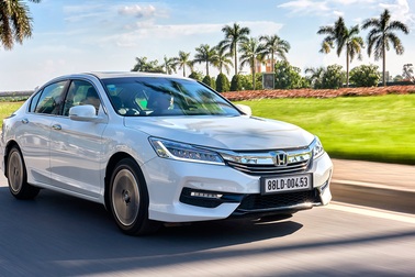 Honda Việt Nam công bố giá mới cho Accord, khuyến mại cho Odyssey