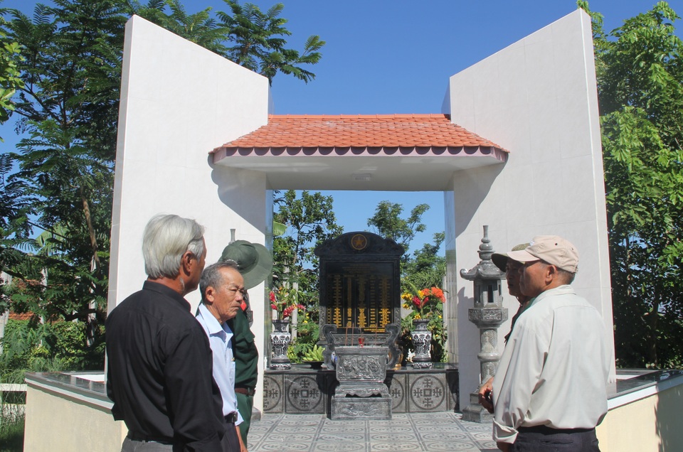Người thương binh cần mẫn góp công xây nhà bia tưởng niệm đồng đội - 5 Người thương binh cần mẫn góp công xây nhà bia tưởng niệm đồng đội - 5