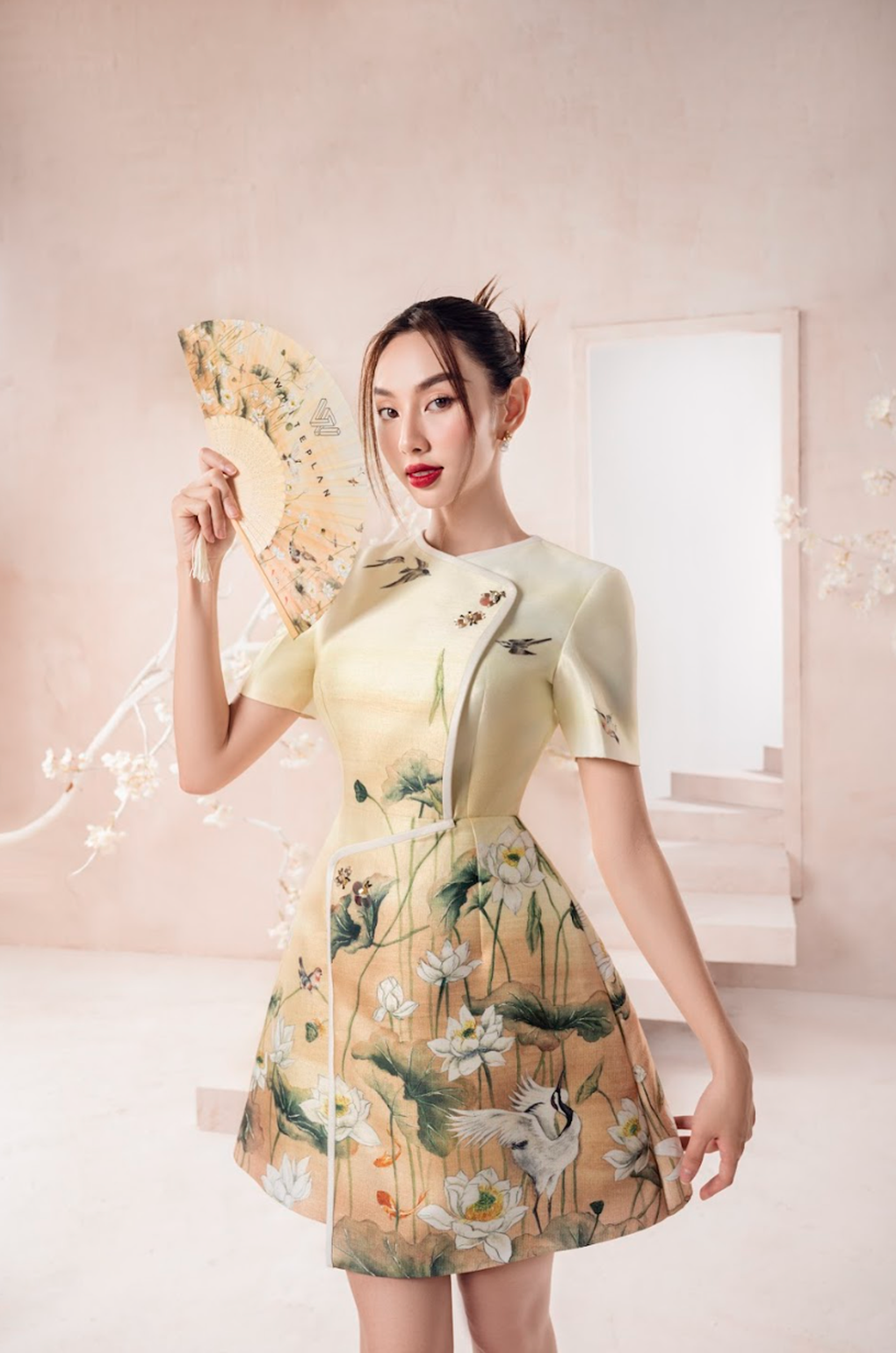 Hoa hậu Thùy Tiên theo đuổi phong cách thời trang ngọt ngào - 5 Hoa hậu Thùy Tiên theo đuổi phong cách thời trang ngọt ngào - 5
