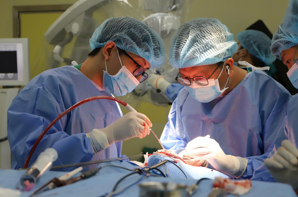 TPHCM: Hai phụ nữ phải mổ não sau khi nhức đầu liên tục - 2 TPHCM: Hai phụ nữ phải mổ não sau khi nhức đầu liên tục - 2