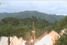 Vì sao Triều Tiên liên tiếp phóng tên lửa bất chấp căng thẳng leo thang?