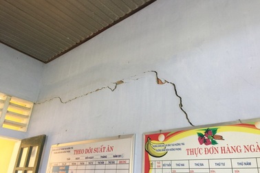 Trường mầm non “thấp thỏm” với những phòng học sắp sập