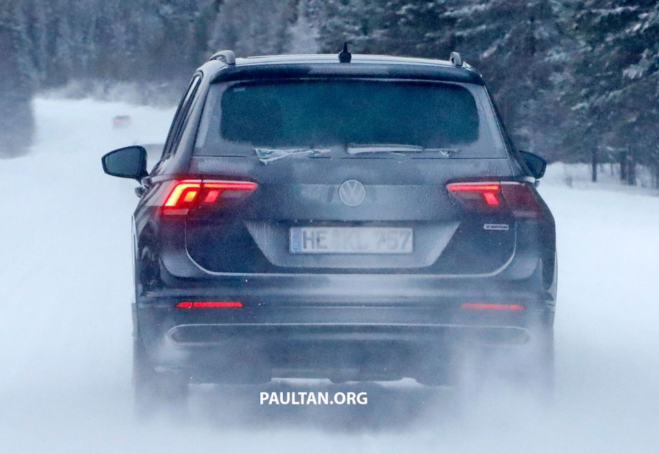 Volkswagen hé lộ hình ảnh Tiguan phiên bản mới - 8 Volkswagen hé lộ hình ảnh Tiguan phiên bản mới - 8