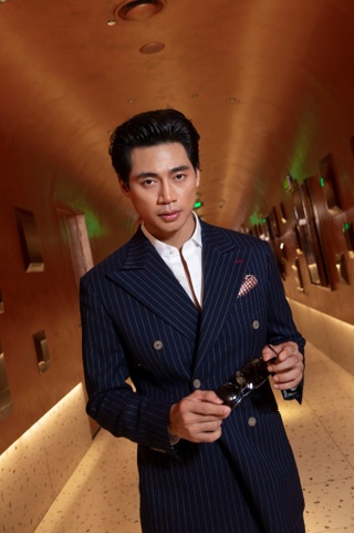 Dàn diễn viên điển trai, 6 múi tranh đấu trong phim "Tử chiến trên không" - 3