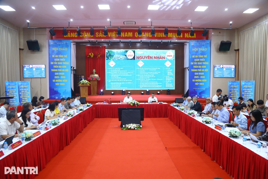 Hà Nội cần khoảng 53 tỷ USD để giảm ùn tắc giao thông trong 10 năm tới - 1 Hà Nội cần khoảng 53 tỷ USD để giảm ùn tắc giao thông trong 10 năm tới - 1