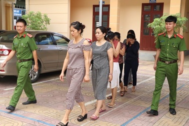 Triệt phá đường dây lô đề “quý bà” chuyên giao dịch qua mạng xã hội