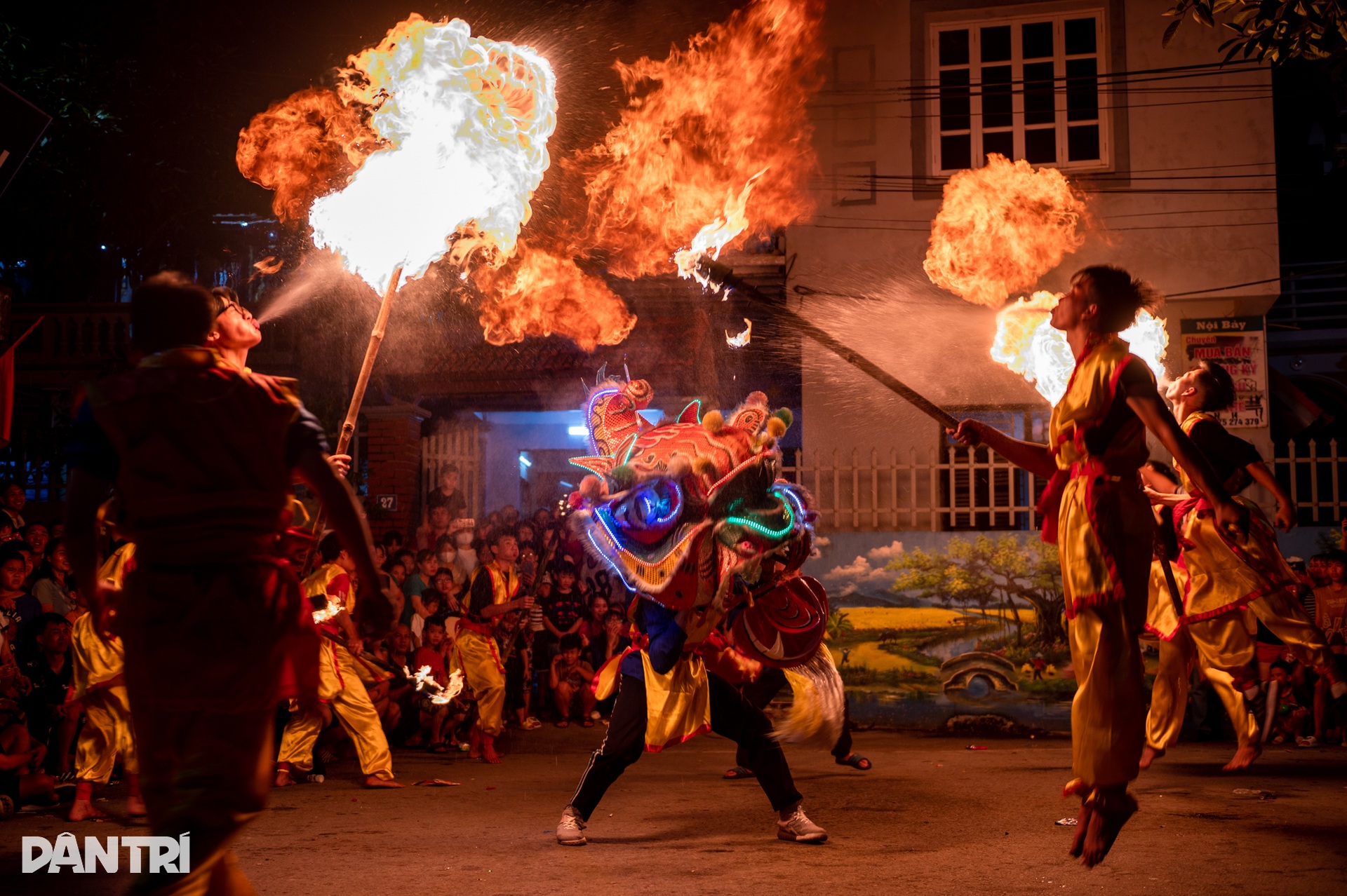 Thôn Cao Hạ: Hơn 50 năm duy trì truyền thống múa lân thổi lửa - 2