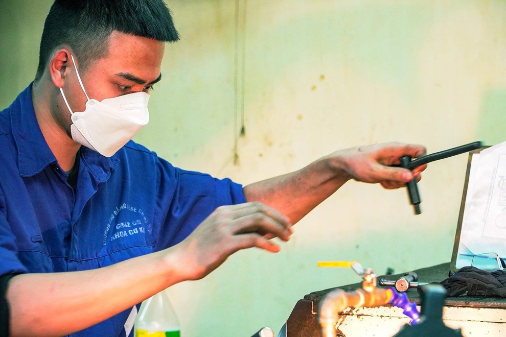 Trường nghề tổ chức thi tốt nghiệp thực hành bằng hình thức trực tiếp - 2 Trường nghề tổ chức thi tốt nghiệp thực hành bằng hình thức trực tiếp - 2