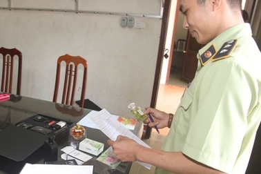 Phát hiện số lượng lớn mỹ phẩm không rõ nguồn gốc