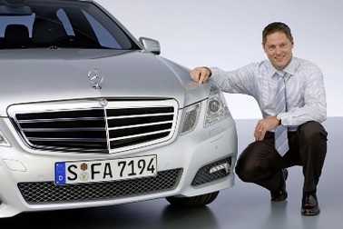 Mercedes công bố giá xe E-Class 2010