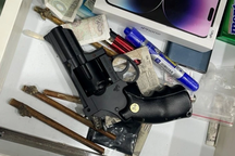 Phá đường dây ma túy "khủng", thu giữ súng và 40 viên đạn