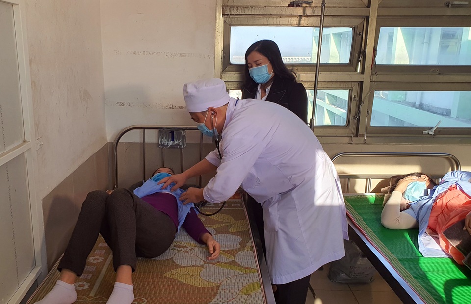 Phú Yên: 82 công nhân nhập viện sau bữa ăn trưa - 3 Phú Yên: 82 công nhân nhập viện sau bữa ăn trưa - 3