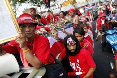 Quân đội Thái Lan muốn giải tán quốc hội 