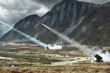 Mỹ tính chuyển lá chắn thép giúp Ukraine đánh chặn "mưa" tên lửa Nga