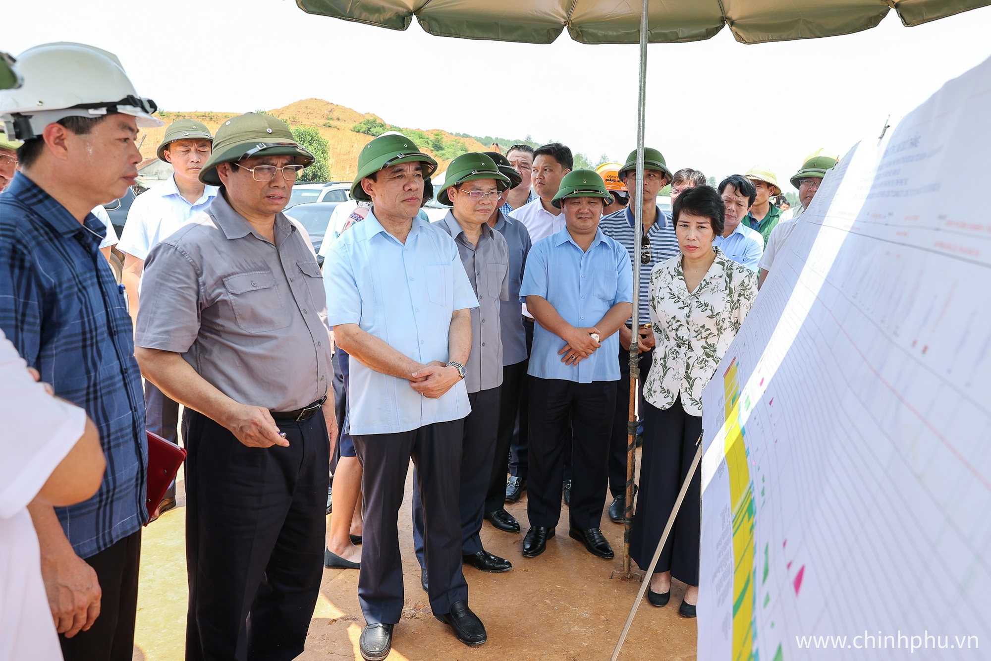 Loạt cao tốc dần thành hình sau những chuyến thị sát của Thủ tướng - 4 Loạt cao tốc dần thành hình sau những chuyến thị sát của Thủ tướng - 4