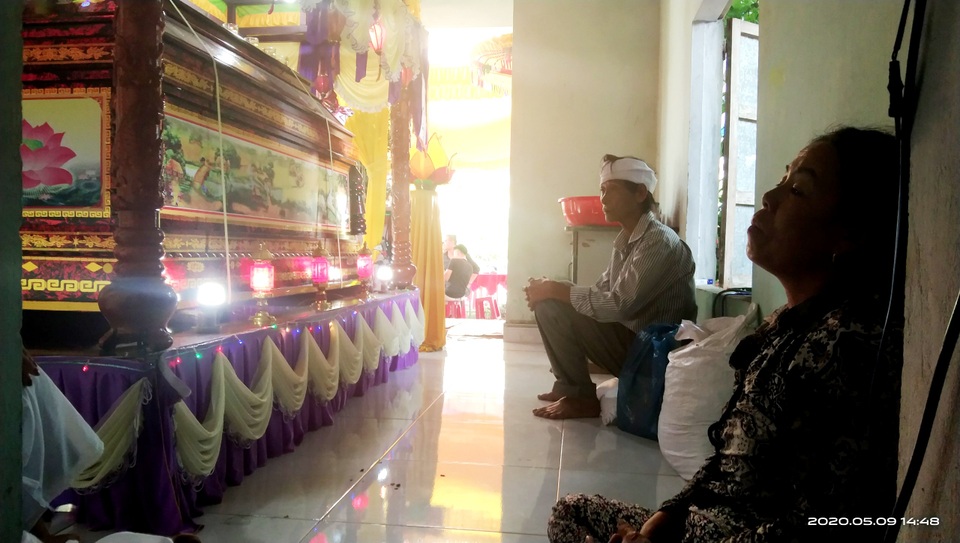 Vụ lật ghe, 5 người mất tích trên sông Thu Bồn: 3 con thơ bơ vơ khi mất cha - 7 Vụ lật ghe, 5 người mất tích trên sông Thu Bồn: 3 con thơ bơ vơ khi mất cha - 7