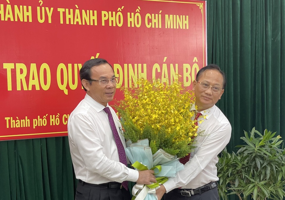 TPHCM chỉ định tân Bí thư huyện Bình Chánh - 2 TPHCM chỉ định tân Bí thư huyện Bình Chánh - 2